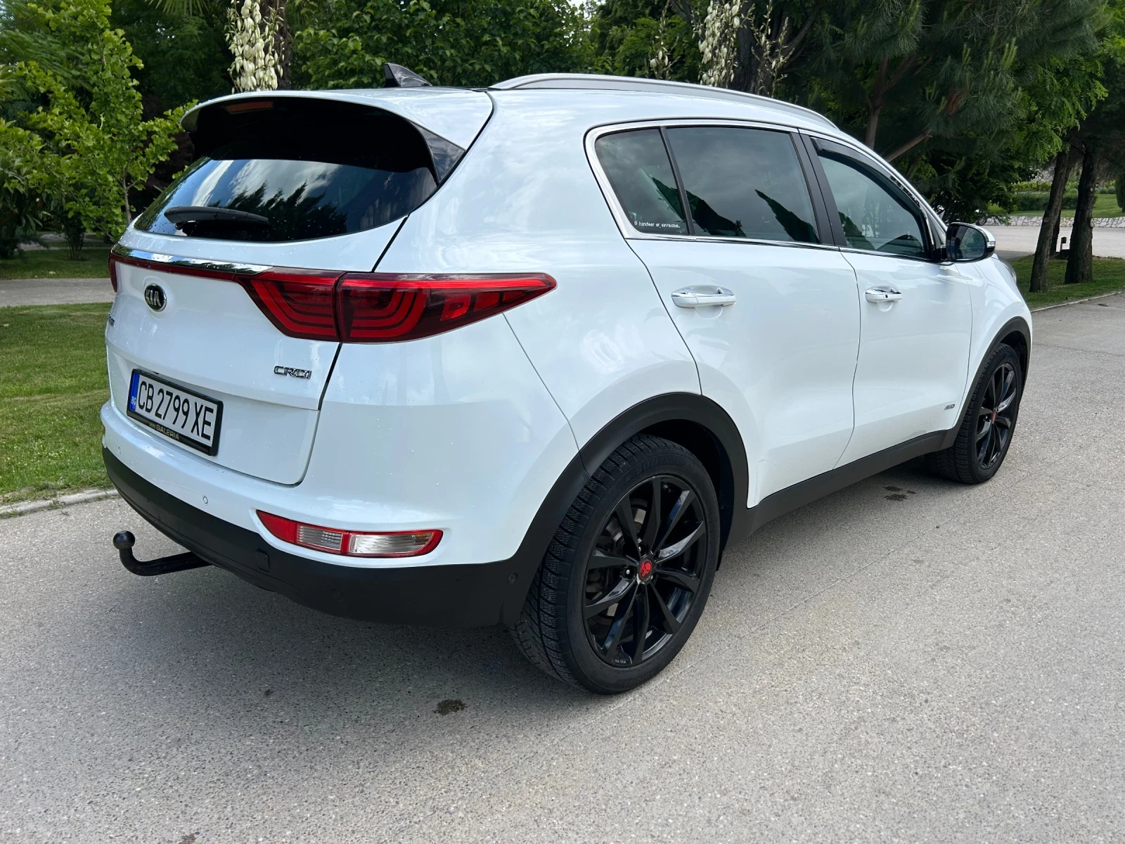 Kia Sportage 2.0CRDI 4x4 ПАНОРАМА ТОП, снимка 6 - Автомобили и джипове - 54717613
