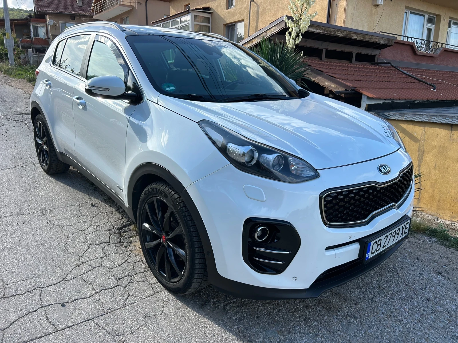 Kia Sportage 2.0CRDI 4x4 ПАНОРАМА ТОП, снимка 15 - Автомобили и джипове - 54717613