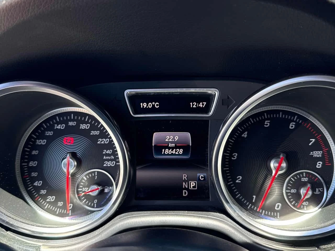 Mercedes-Benz GLE 400  | DIS | 360 | MEMORY | HARMAN KARDON | PANO , снимка 8 - Автомобили и джипове - 54736275