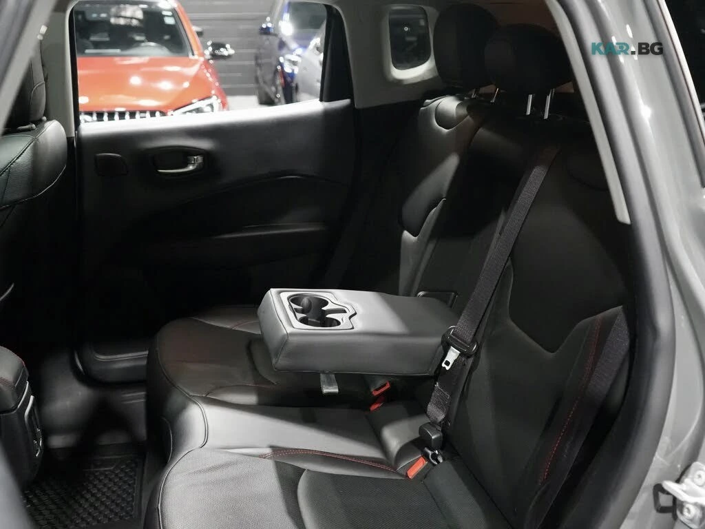 Jeep Compass TRAILHAWK-ELITE* 4X4* PANOROOF* REAR-CAMERA* , снимка 15 - Автомобили и джипове - 54887756
