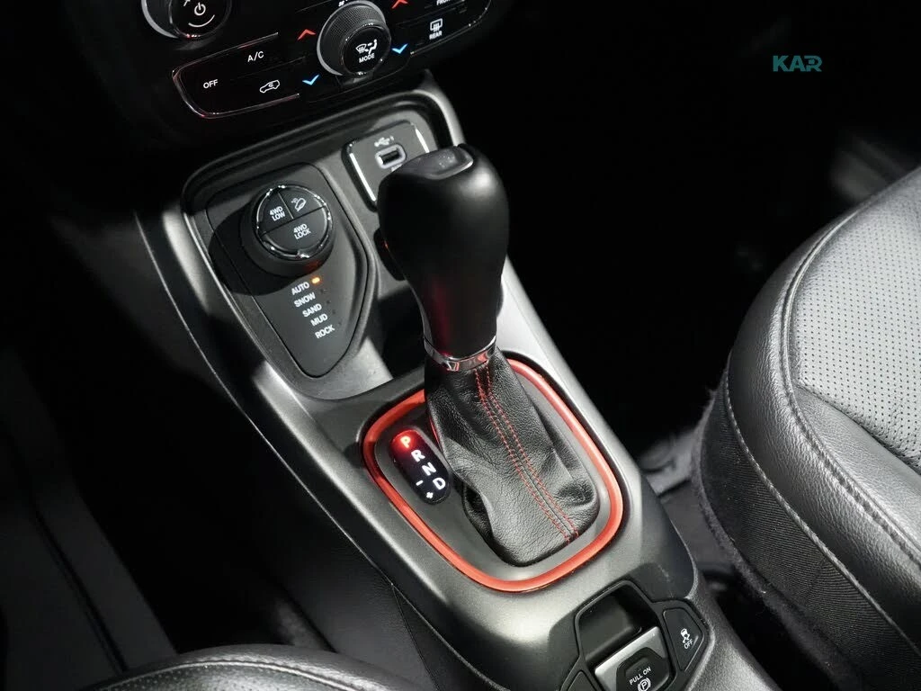 Jeep Compass TRAILHAWK-ELITE* 4X4* PANOROOF* REAR-CAMERA* , снимка 10 - Автомобили и джипове - 54887756