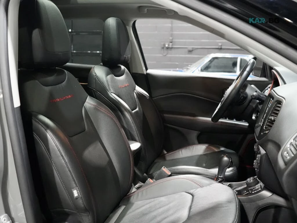 Jeep Compass TRAILHAWK-ELITE* 4X4* PANOROOF* REAR-CAMERA* , снимка 14 - Автомобили и джипове - 54887756