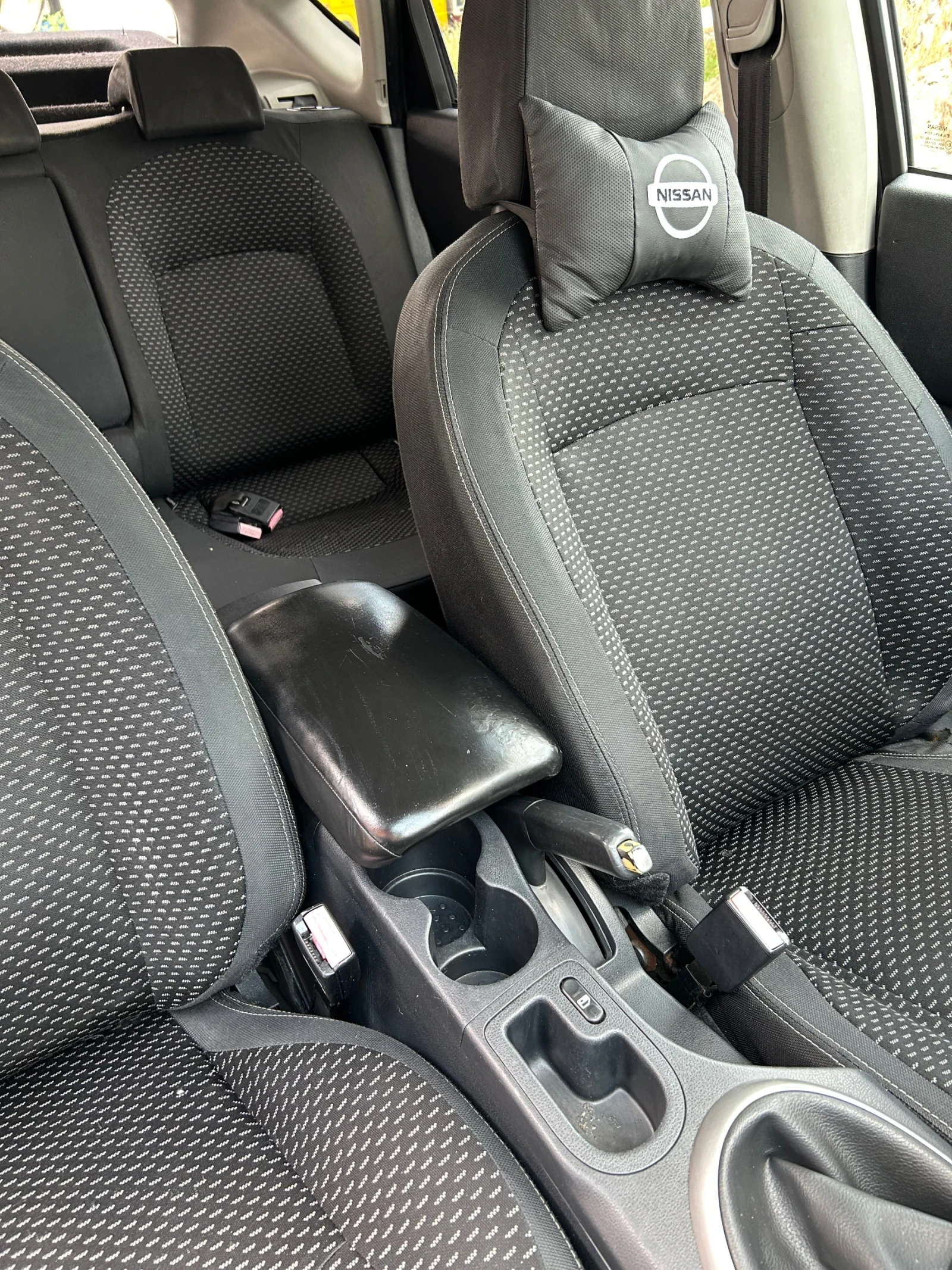 Nissan Qashqai, снимка 9 - Автомобили и джипове - 55351415