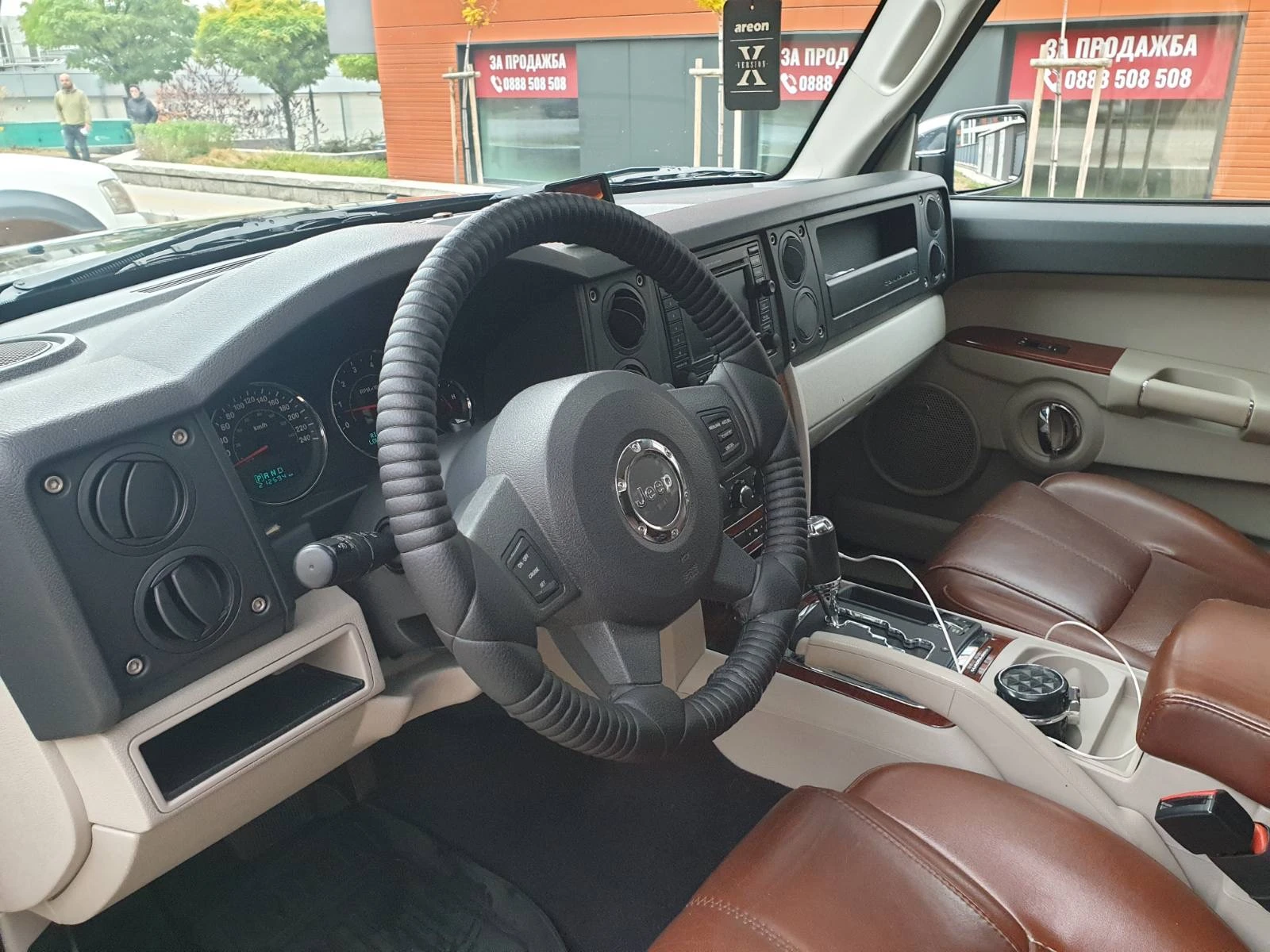 Jeep Commander Limited, снимка 17 - Автомобили и джипове - 55858165