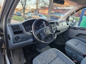 VW Transporter 2.5 / 8 места , снимка 16