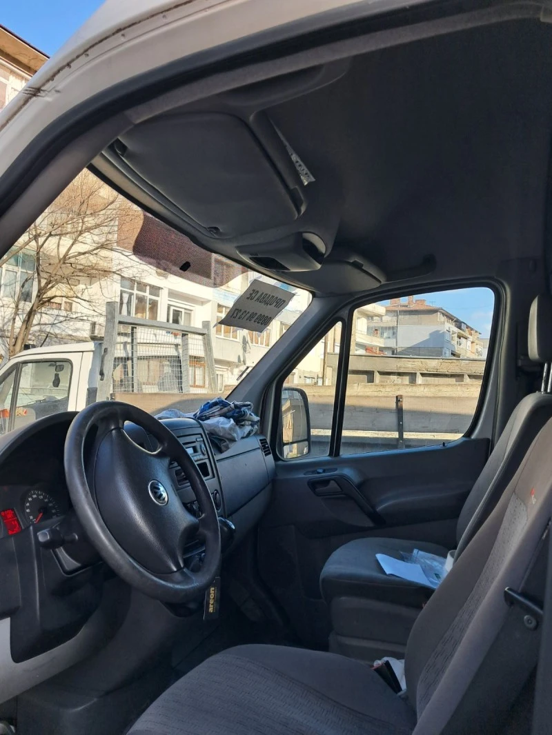 VW Crafter, снимка 9 - Бусове и автобуси - 44421652