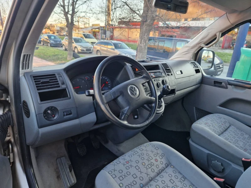 VW Transporter 2.5 / 8 места , снимка 16 - Бусове и автобуси - 53084327