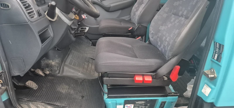 Mercedes-Benz Sprinter 311 2.2, снимка 9 - Бусове и автобуси - 53409767