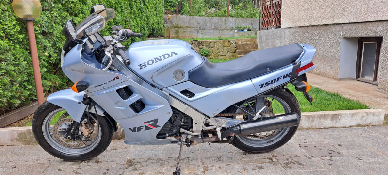 Honda Vfr RC24, снимка 2 - Мотоциклети и мототехника - 45892249