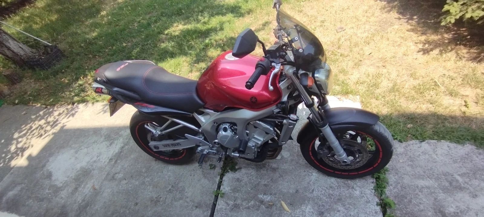 Yamaha FZ6