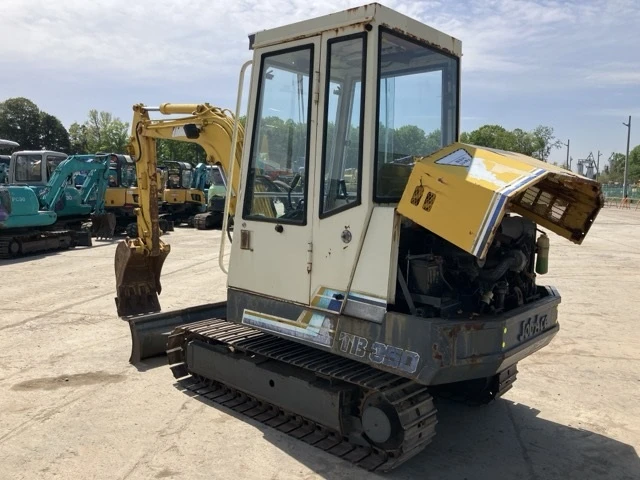 Багер Takeuchi TB350 JAPAN -  ОЧАКВАН 15.09.2026!!!, снимка 3 - Индустриална техника - 54347614