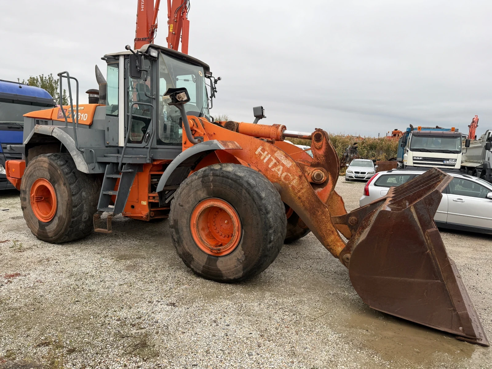 Челен товарач Hitachi ZW 310 - изображение 7