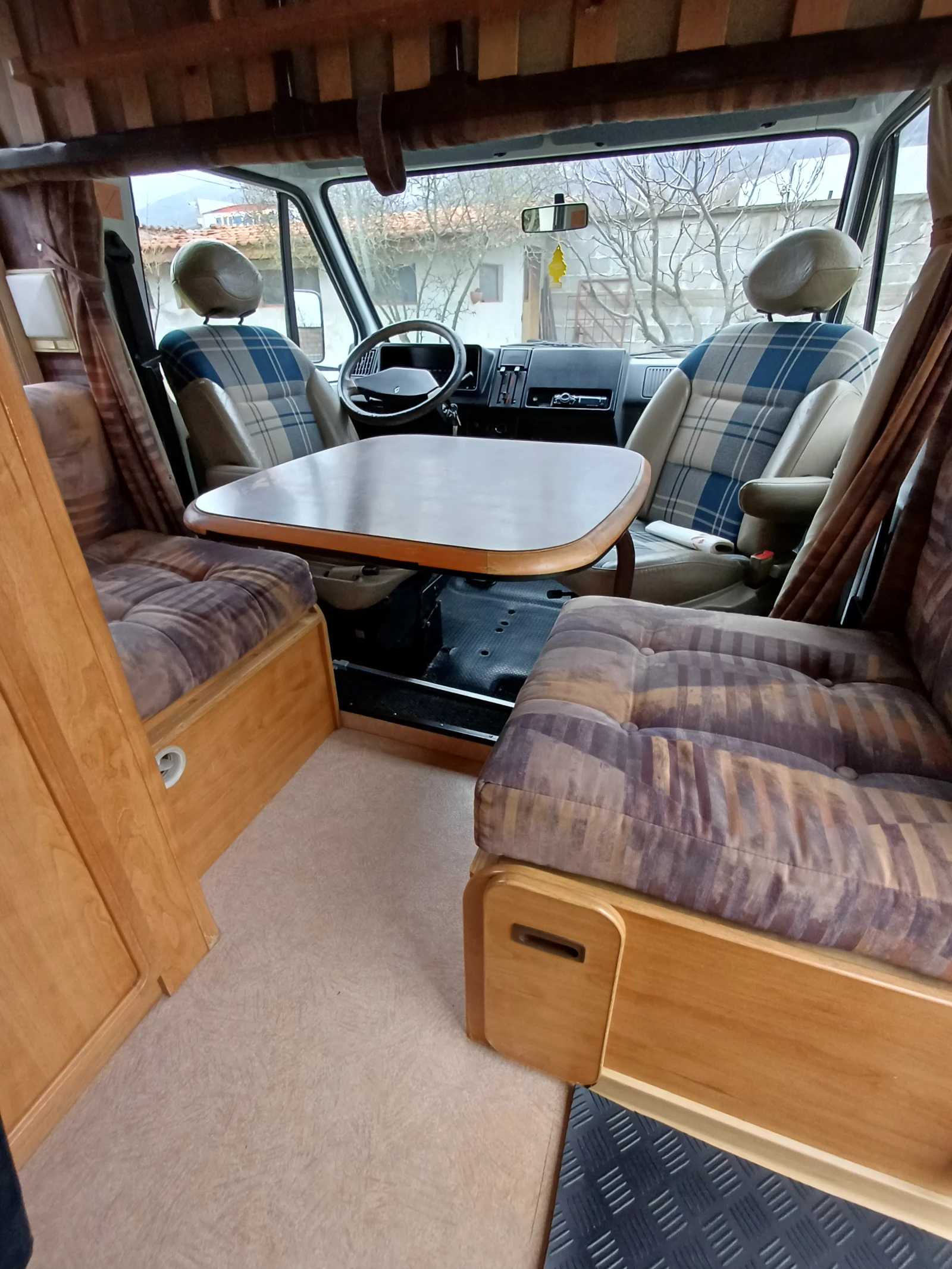 Кемпер Rapido, снимка 11 - Каравани и кемпери - 54229832