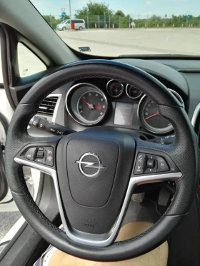 Opel Astra GTC 2.0 CDTI 165 к.с Cosmo , снимка 7