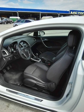 Opel Astra GTC 2.0 CDTI 165 к.с Cosmo , снимка 10