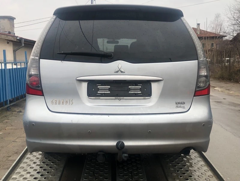 Mitsubishi Grandis 2.0 d 3 броя, снимка 3 - Автомобили и джипове - 38463644