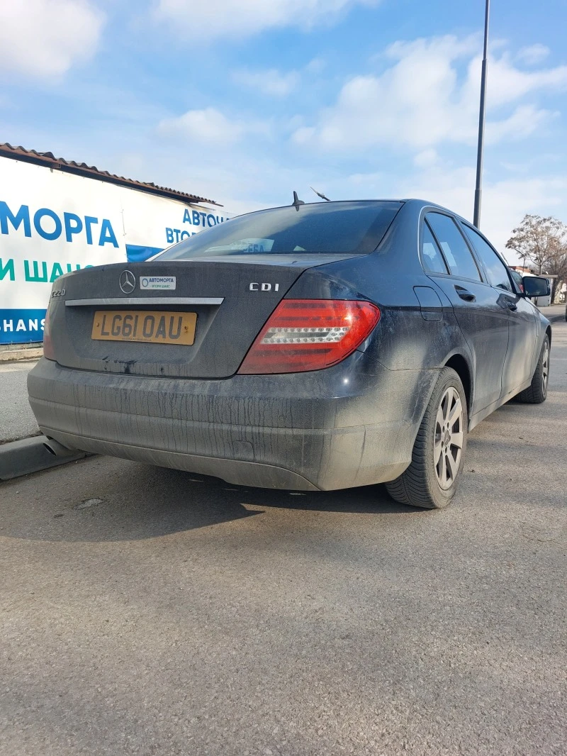 Mercedes-Benz C 220 CDI BlueEFFICIENCY W204 Facelift, снимка 8 - Автомобили и джипове - 39665812