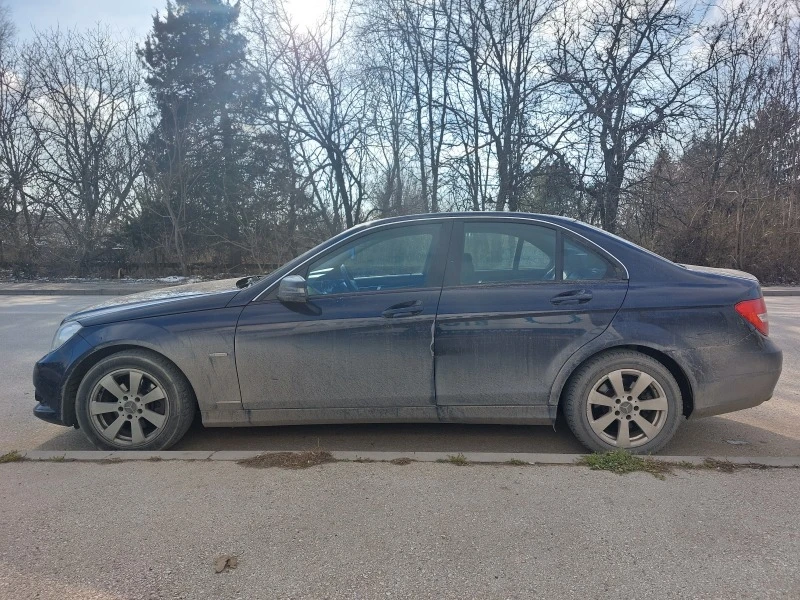 Mercedes-Benz C 220 CDI BlueEFFICIENCY W204 Facelift, снимка 5 - Автомобили и джипове - 39665812