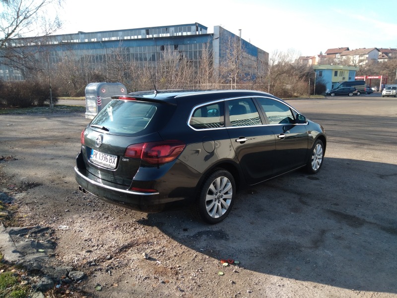 Opel Astra 1.7 Cdti Facelift, снимка 5 - Автомобили и джипове - 45707302