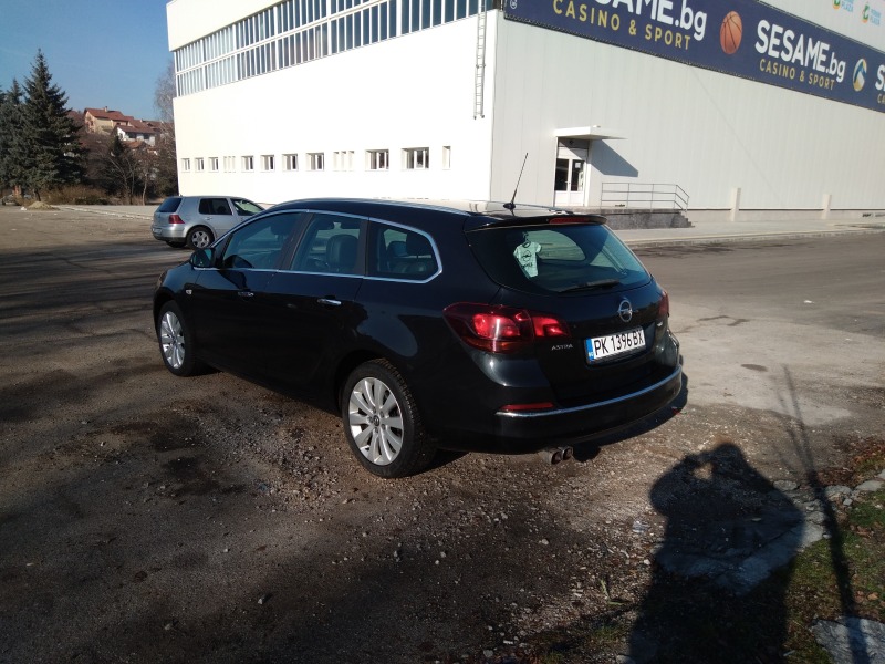 Opel Astra 1.7 Cdti Facelift, снимка 6 - Автомобили и джипове - 45707302