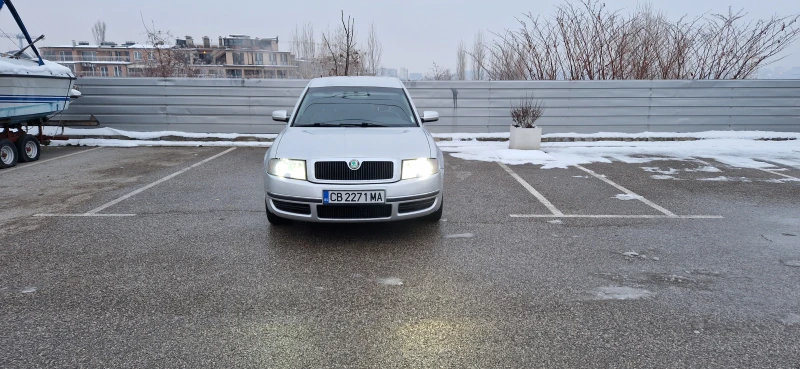 Skoda Superb 2.8 193 к.с., снимка 5 - Автомобили и джипове - 48900569