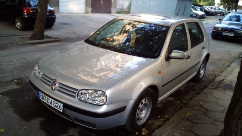 VW Golf, снимка 2 - Автомобили и джипове - 52788664