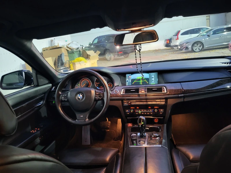 BMW 740 xDrive MPack, снимка 10 - Автомобили и джипове - 52539843