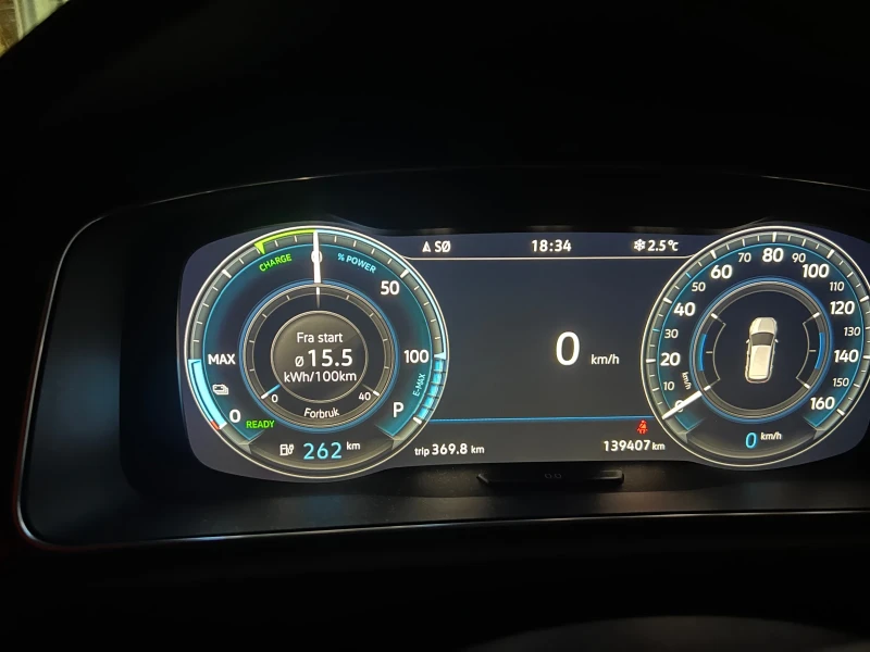 VW Golf, снимка 12 - Автомобили и джипове - 52980250