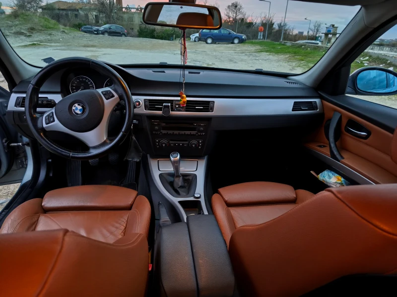 BMW 318 318 i , снимка 9 - Автомобили и джипове - 53278138