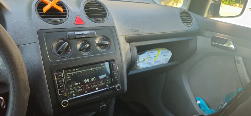 VW Caddy, снимка 4 - Автомобили и джипове - 53427751