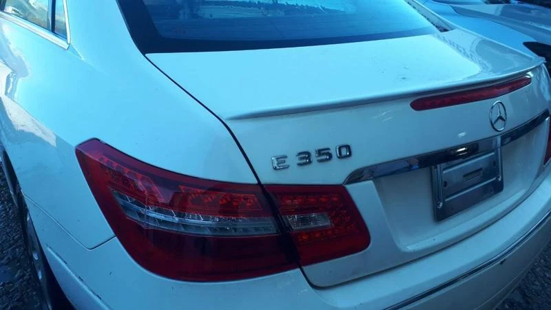 Mercedes-Benz E 350 Coupe, снимка 6 - Автомобили и джипове - 36238703