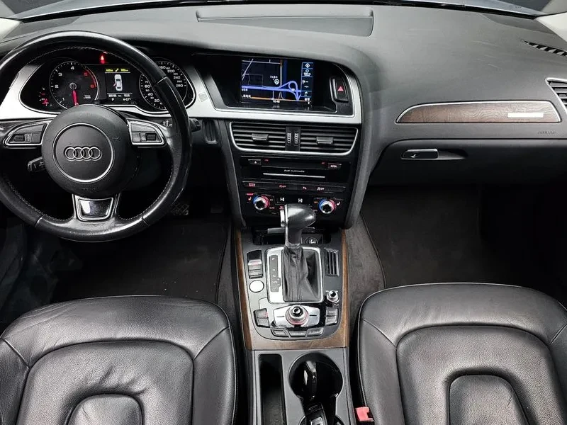 Audi A4 2.0 TDI Quattro, снимка 14 - Автомобили и джипове - 55009829