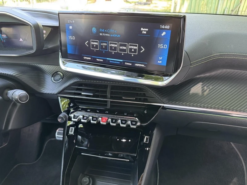 Peugeot 2008 GT PureTech, снимка 15 - Автомобили и джипове - 55050237