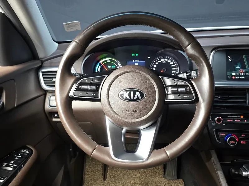 Kia K5 Hybrid 2Nd Generation Noblesse, снимка 12 - Автомобили и джипове - 56355101