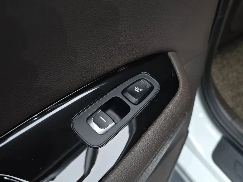 Kia K5 Hybrid 2Nd Generation Noblesse, снимка 17 - Автомобили и джипове - 56355101