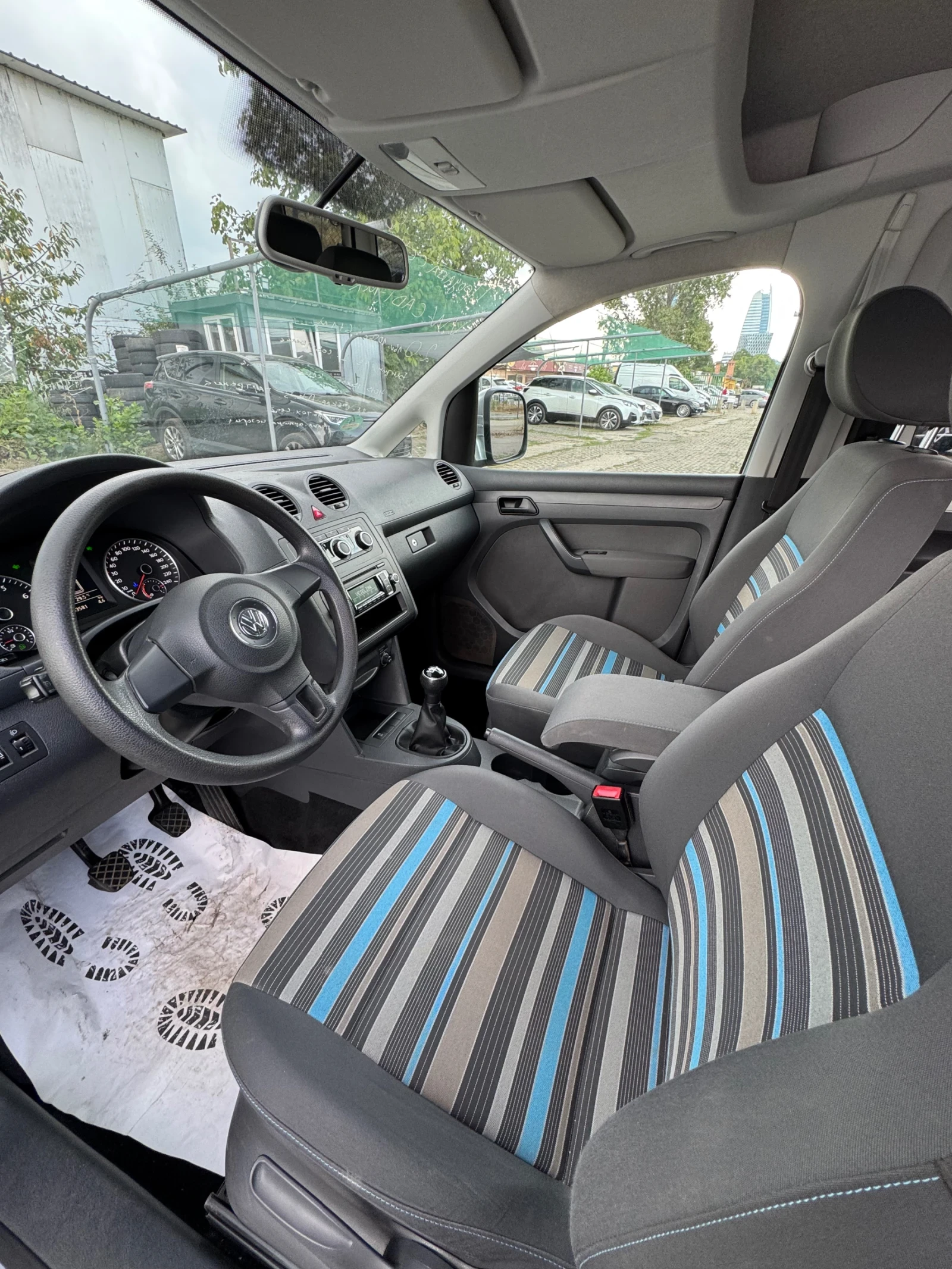 VW Caddy 2.0 MAXI - изображение 9