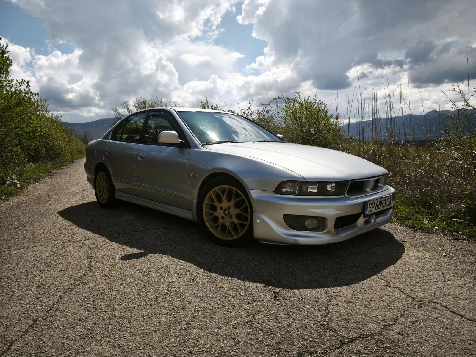 Mitsubishi Galant  - изображение 5