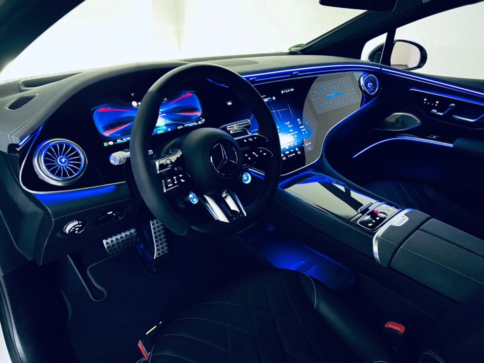 Mercedes-Benz EQS 5.3-AMG/658HP/4M/TV/PANO/360/FULL/AMBI/532v - изображение 5