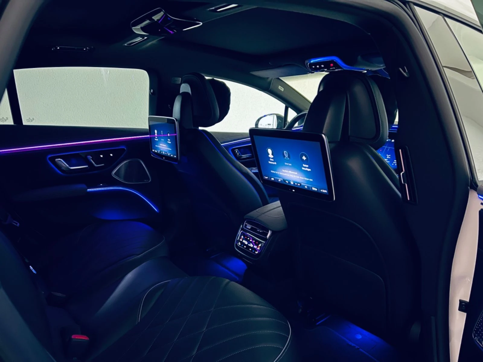 Mercedes-Benz EQS 5.3-AMG/658HP/4M/TV/PANO/360/FULL/AMBI/532v - изображение 8