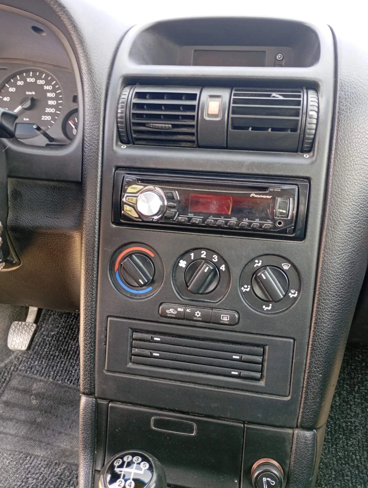 Opel Astra  - изображение 10