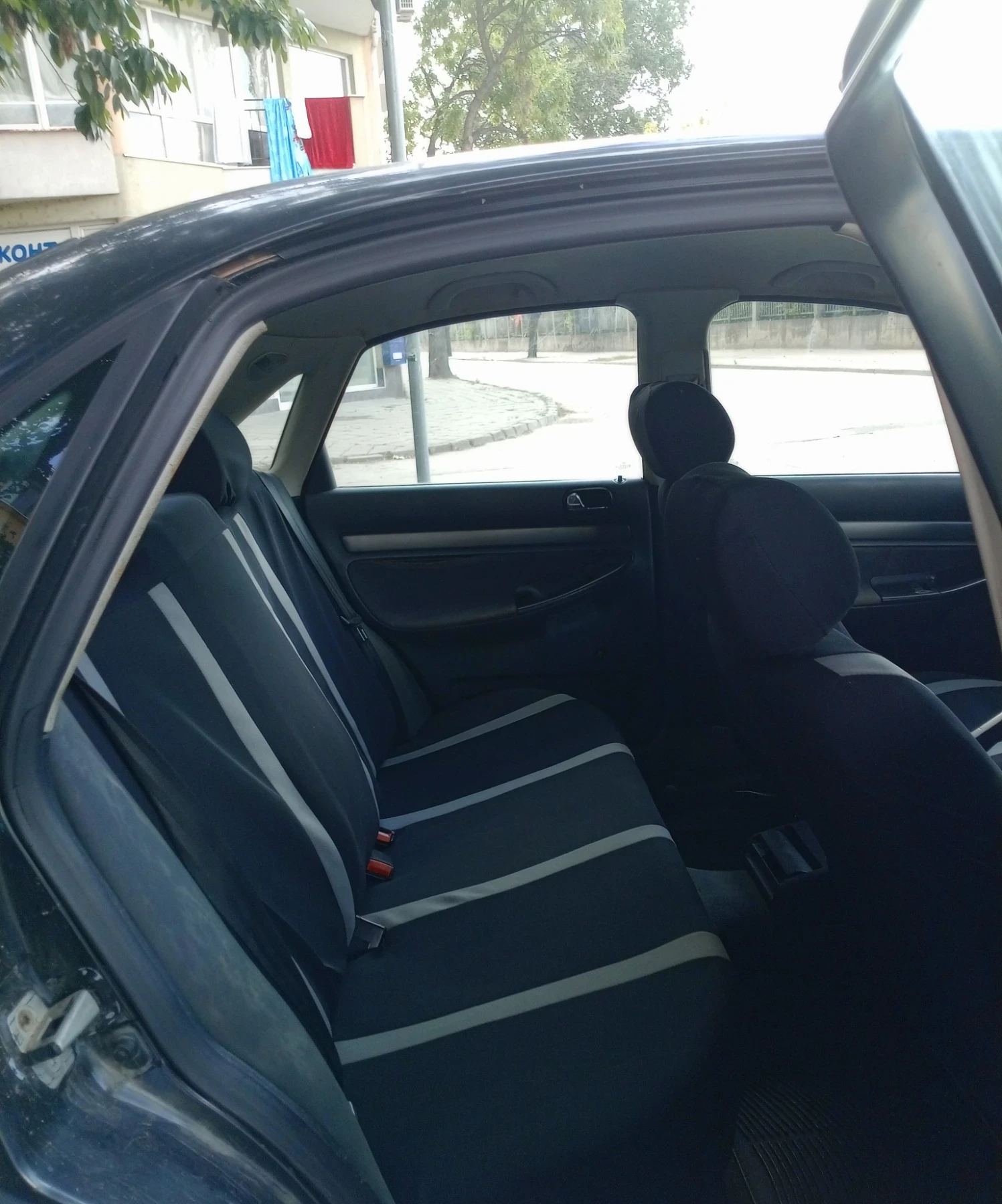 Audi A4 1.6 i - изображение 4