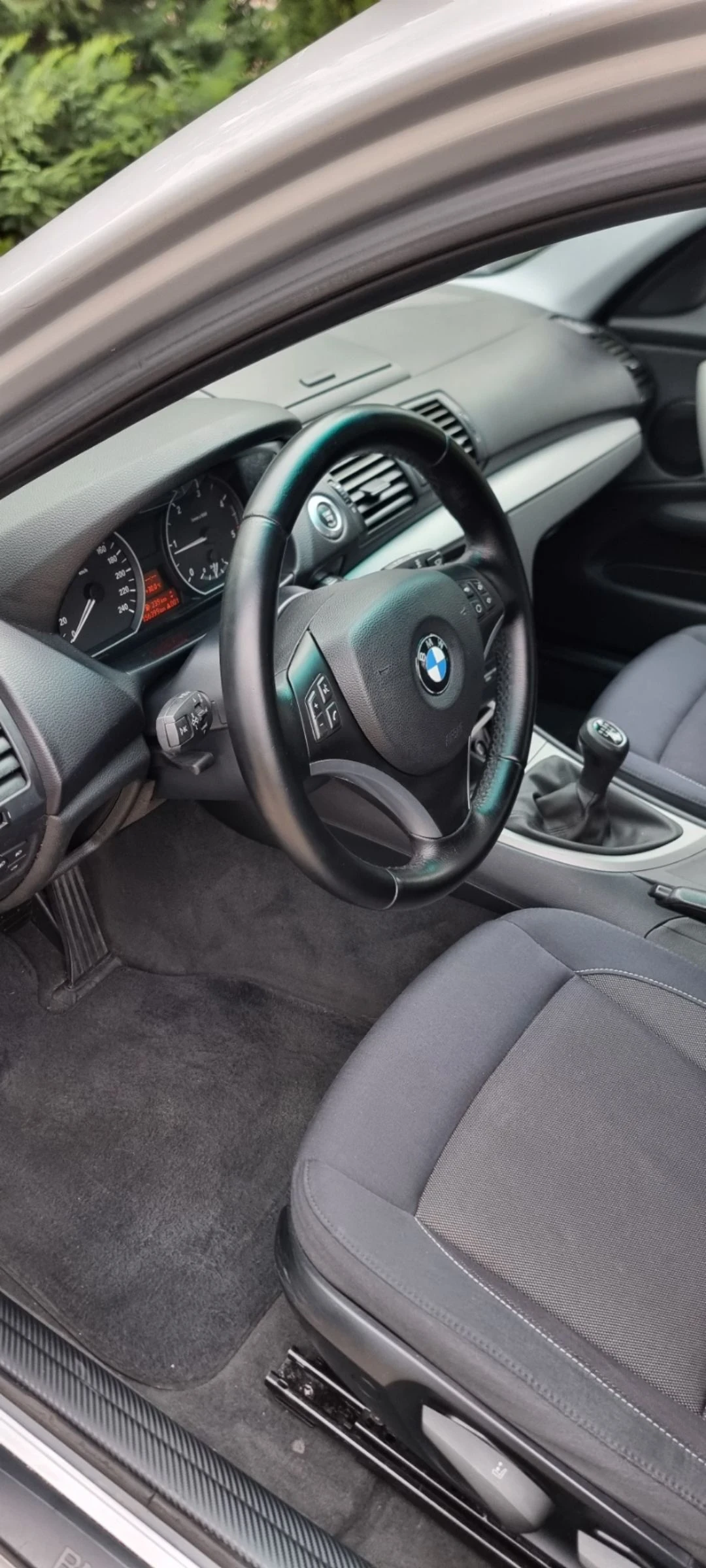 BMW 116  2010г - изображение 9