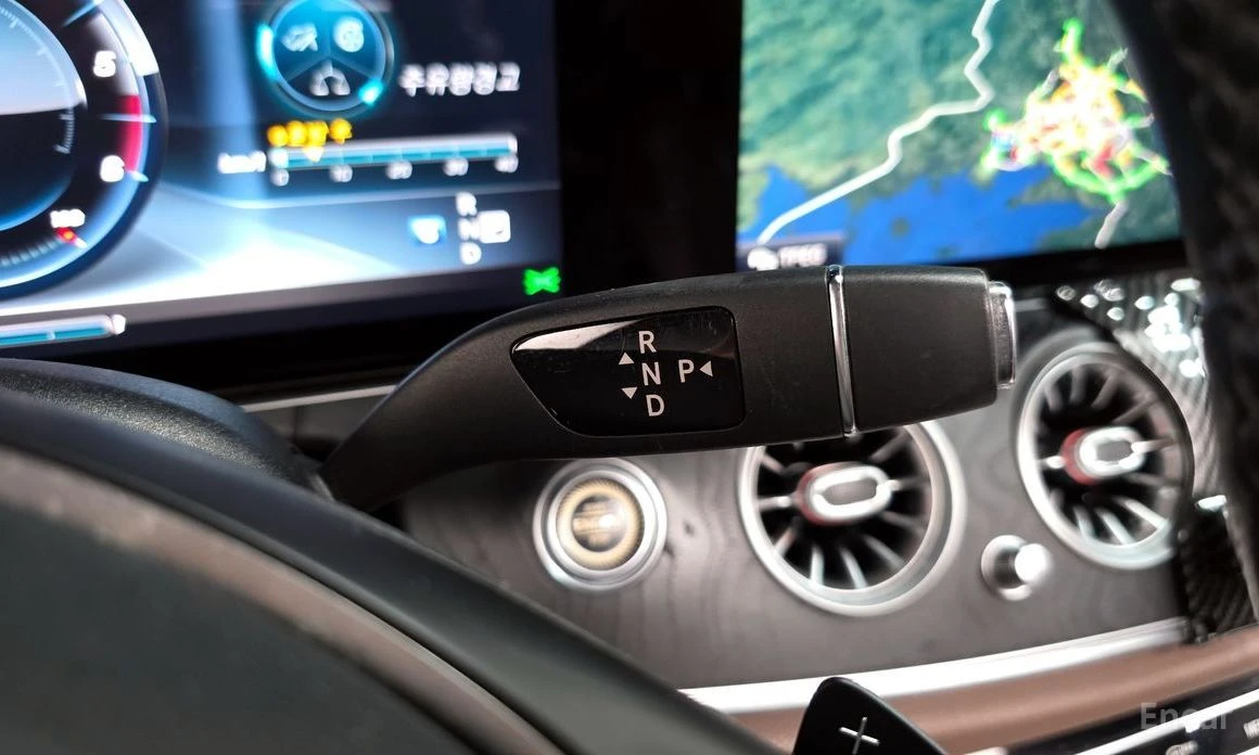 Mercedes-Benz E 220  - изображение 9