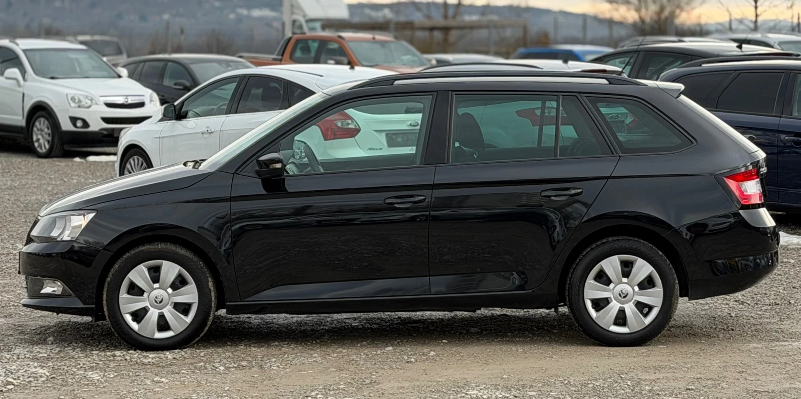 Skoda Fabia 1.2i 90к.с * Климатик* * Euro-6*  - изображение 7