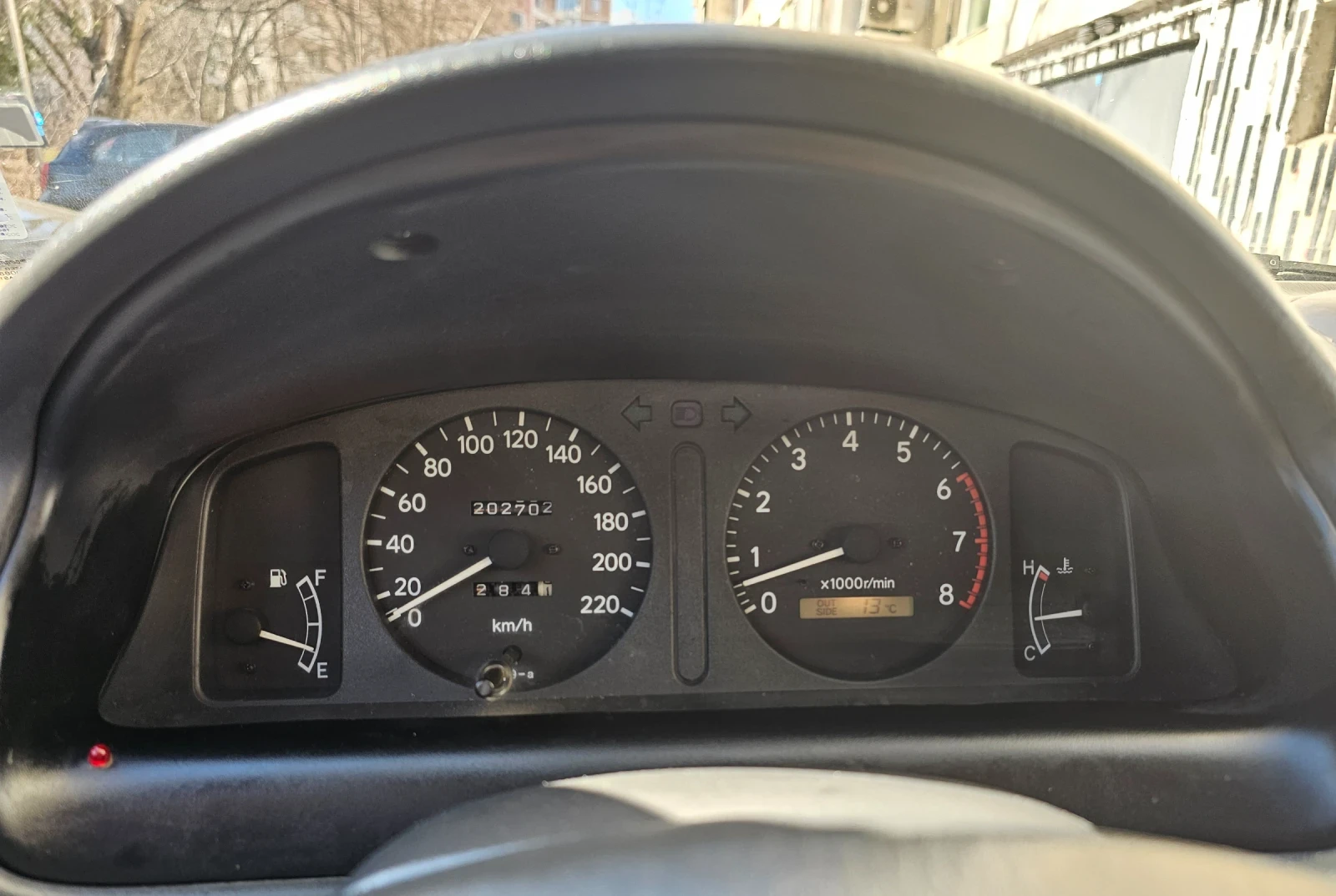 Toyota Corolla 1.3 16v (E110), снимка 13 - Автомобили и джипове - 53618586