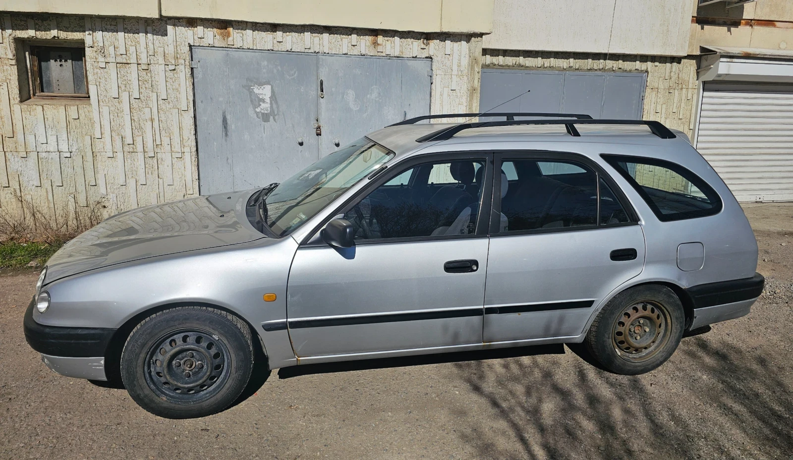 Toyota Corolla 1.3 16v (E110) - изображение 3