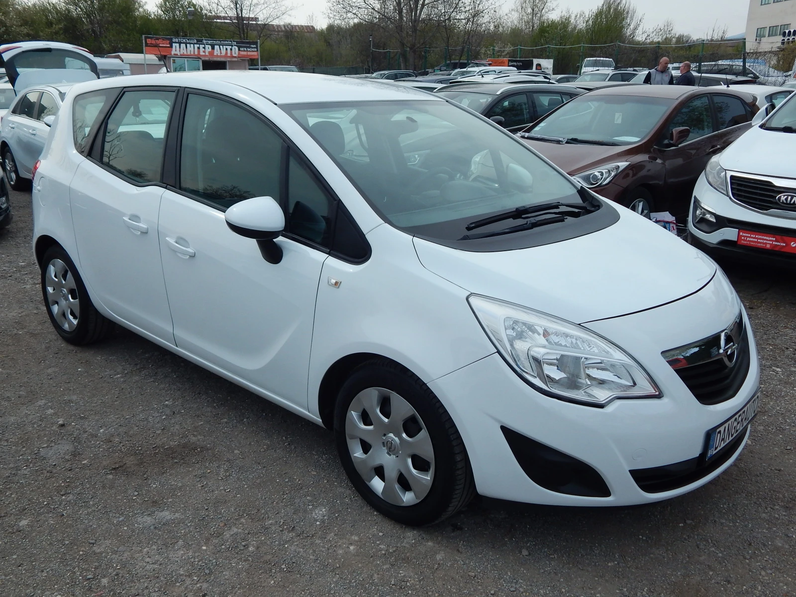 Opel Meriva 1.4i* 115000km.* КАТО НОВА* , снимка 3 - Автомобили и джипове - 54191967