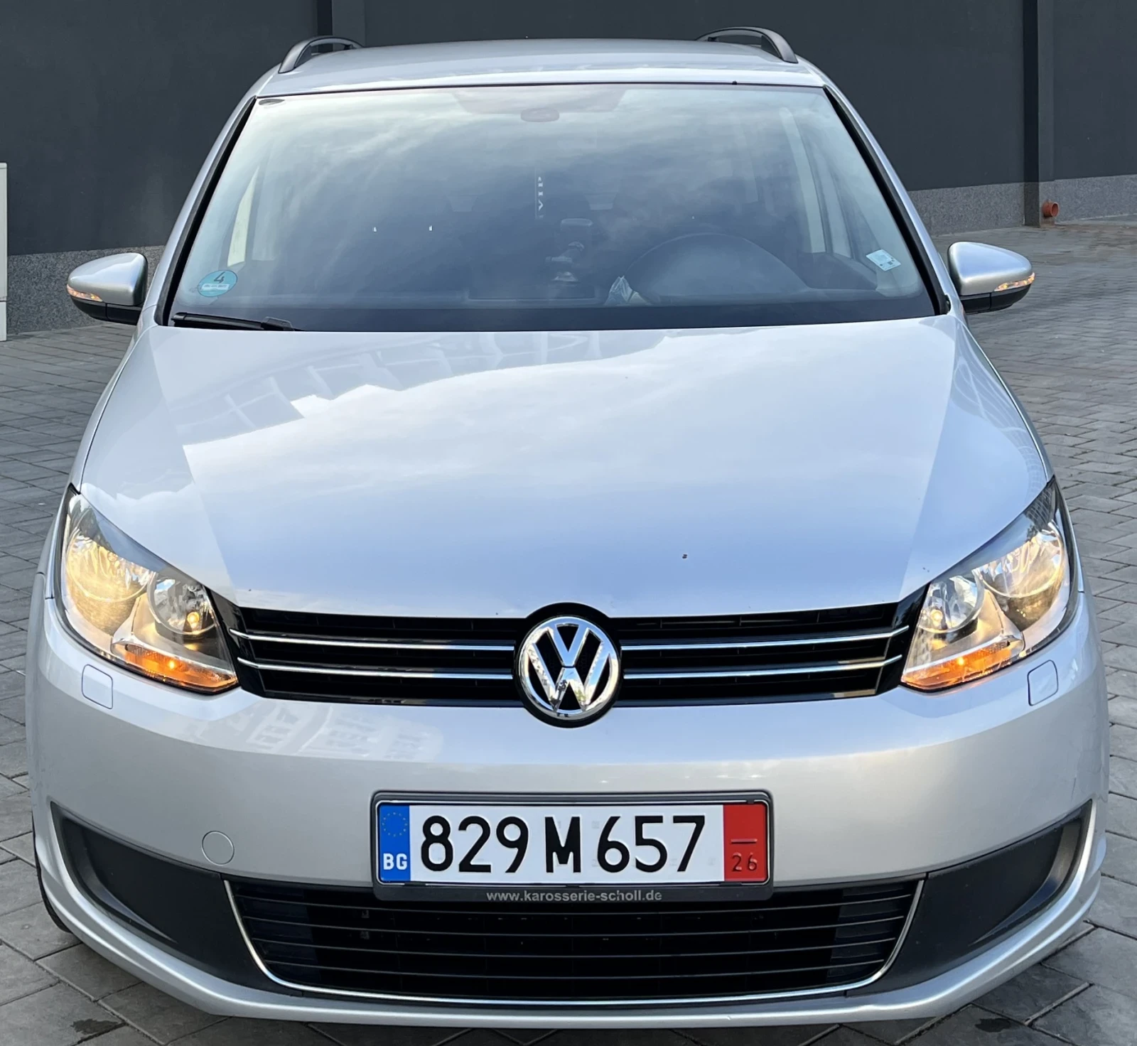 VW Touran 2.0TDI/140КС, снимка 2 - Автомобили и джипове - 54391526