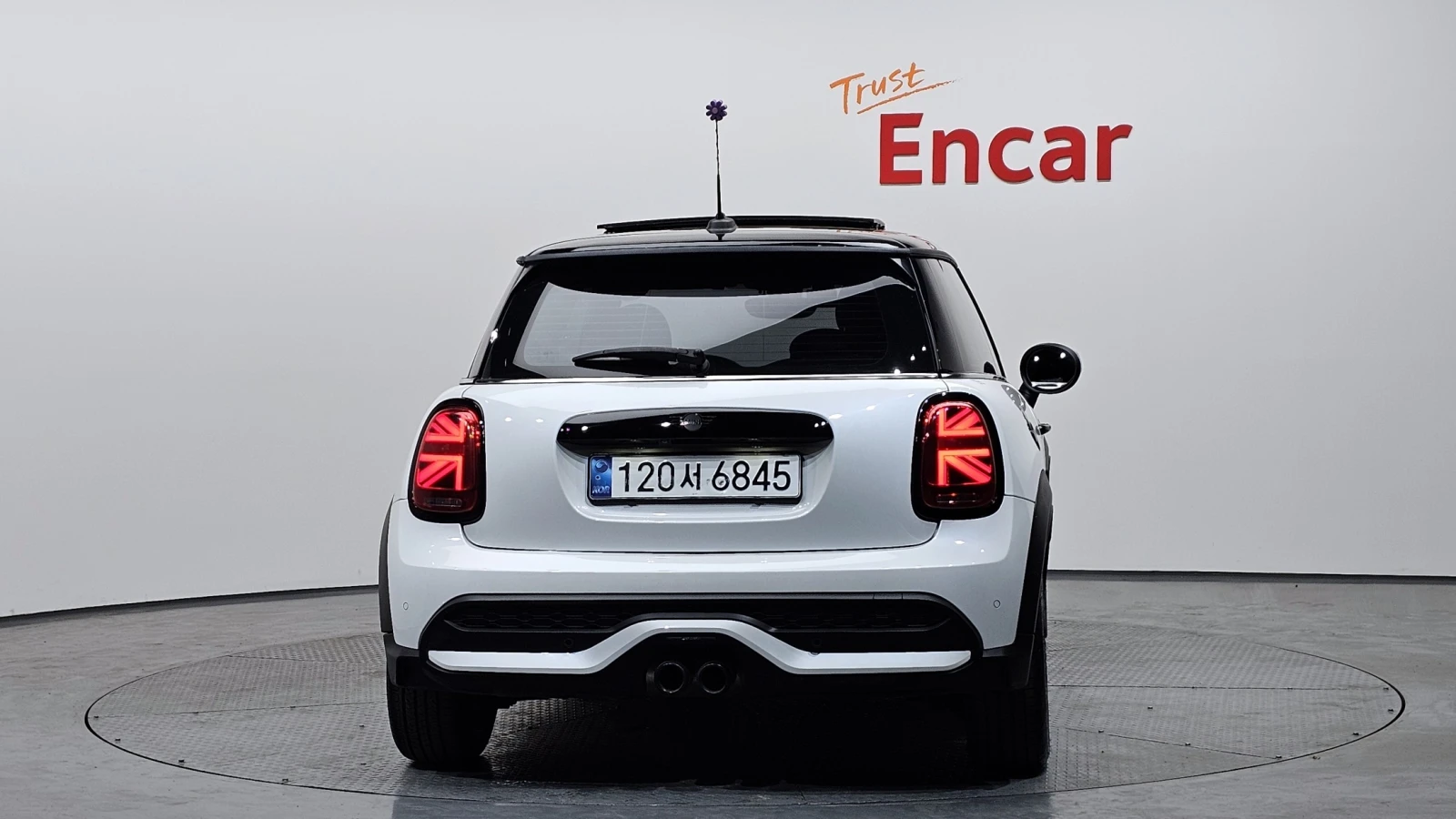 Mini Cooper s Mayfield* Edition* Navi* Camera* Keyless, снимка 4 - Автомобили и джипове - 54586572