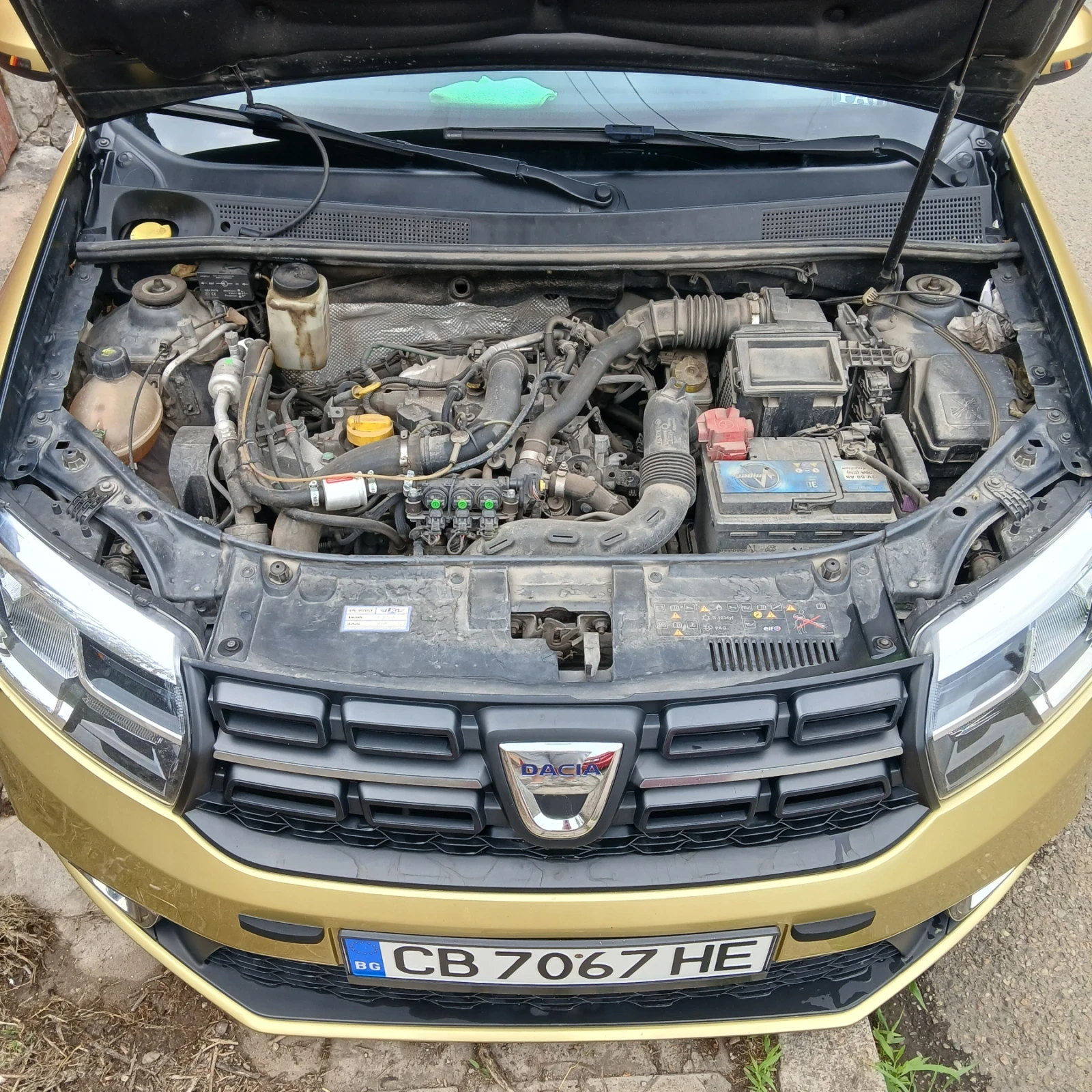 Dacia Logan, снимка 2 - Автомобили и джипове - 54787171